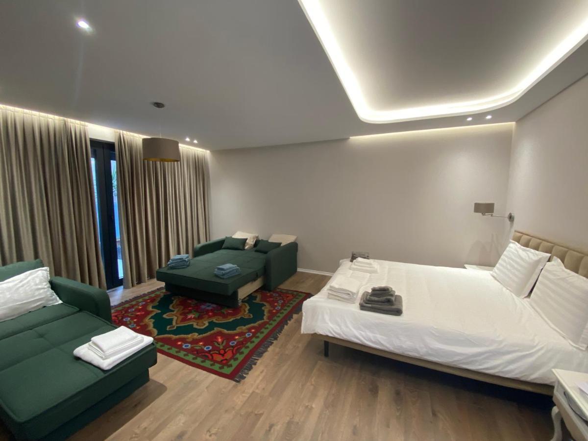 Vila-Amo, Suites&Rooms In Tirana Center ภายนอก รูปภาพ