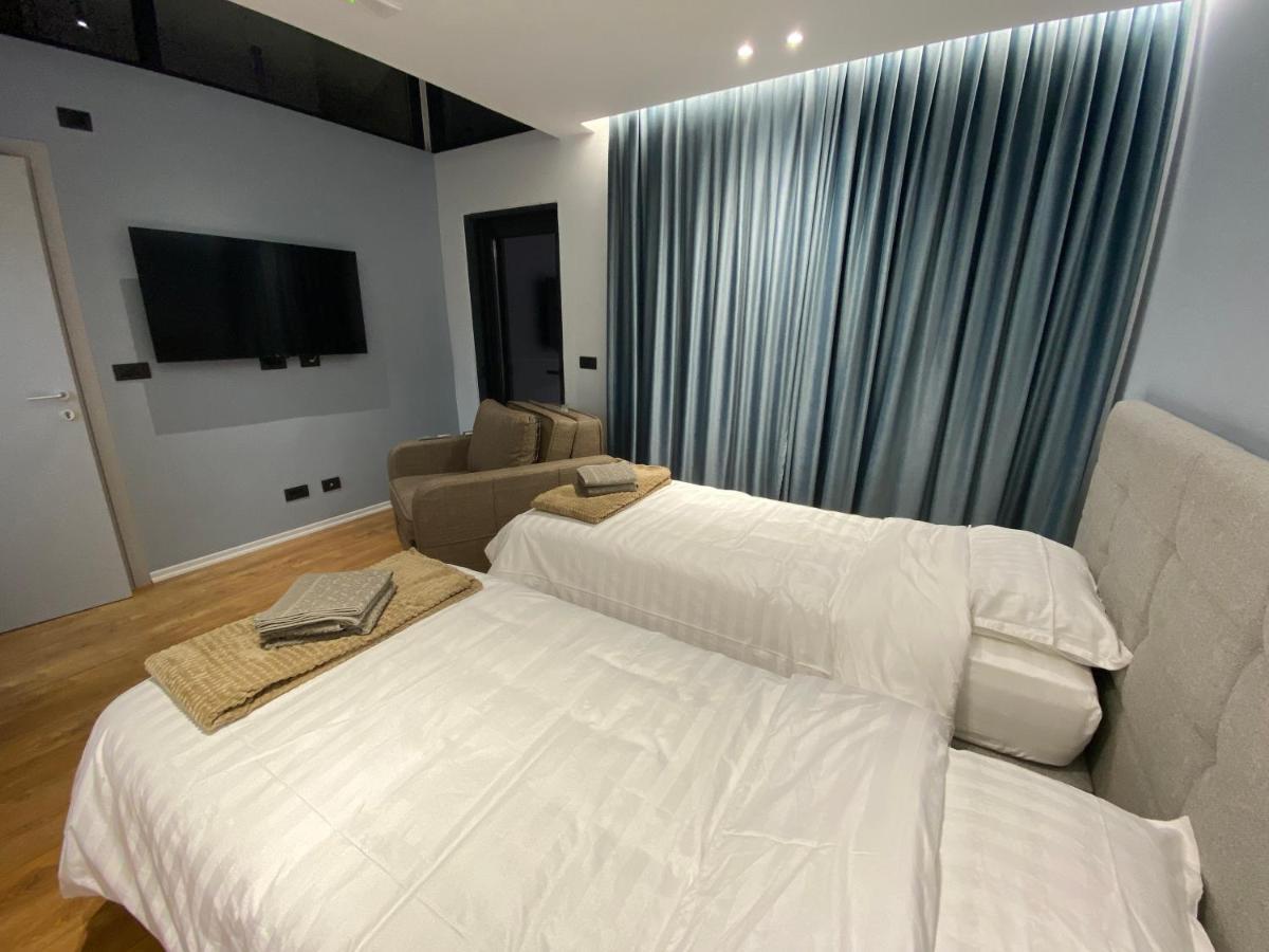 Vila-Amo, Suites&Rooms In Tirana Center ภายนอก รูปภาพ